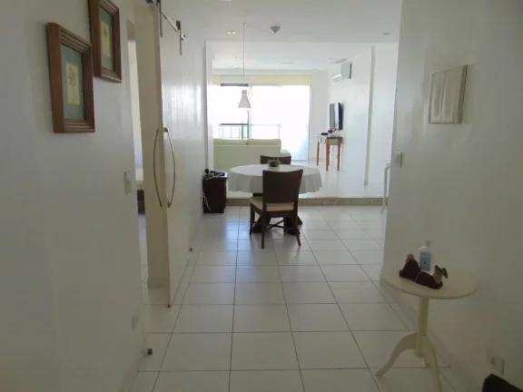 Imagem PITANGUEIRAS – NA SEGUNDA QUADRA DA PRAIA, MARAVILHOSA VISTA MAR, LOCALIZAÇÃO PRIVILEGIADA, 109 M² ÚTEIS, 02 VAGAS DE GARAGEM NO PRÉDIO, CHURRASQUEIRA
