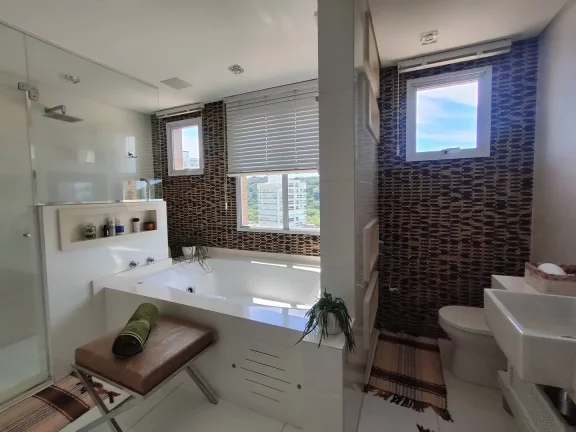 Imagem Espetacular Apartamento com três dormitório no Canto do Forte