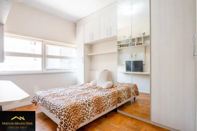 Imagem Apartamento Reformado na Av. Angelica, 144m², 3 dorms (1 suíte), lavabo, 1 Vaga. Edifício com Lazer