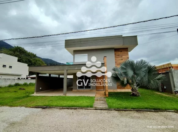 Imagem Sobrado com 4 dormitórios à venda, 205 m² por R$ 2.000.000,00 - Condomínio Capitanias - Ubatuba/SP