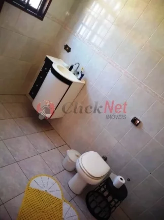Imagem Sobrado 3 dorms c/ suite ,varanda , Quintal grande, Edícula, 2 vagas bairro Jardim Las Vegas em Santo André.