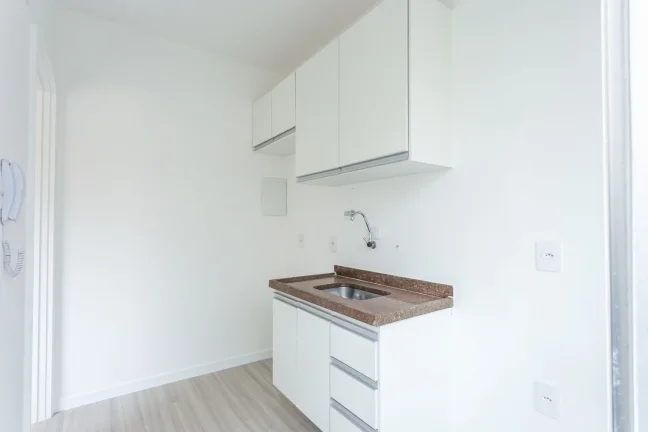 Imagem Apartamento Reformado 30M², 1Q, 1 Banheiro, 1 Vaga, Sol da Manhã, Churrasqueira, Salão de Festas.