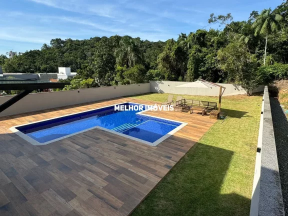 Imagem Casa de alvenaria nova á venda com 4 suítes, 4 vagas no condomínio Haras Rio do Ouro em Balneário Camboriú