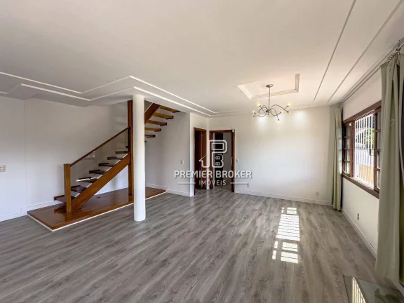 Imagem Oportunidade casa com 4 dormitórios à venda, 200 m² por R$ 940.000 - Panorama Teresópolis/RJ
