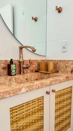 Imagem Apartamento com 4 dormitórios à venda sendo 4 suítes, 251 m² por - R$ 6.888.000,00 - Meia Praia - Itapema/SC
