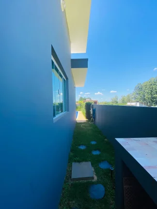 Imagem Belíssima casa a venda no Condomínio Ninho Verde I Eco Residence - Quadra/SP.