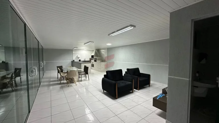 Imagem CASA com 3 dormitórios à venda com 576m² por R$ 1.630.000,00 no bairro Vargem Grande - PINHAIS / PR