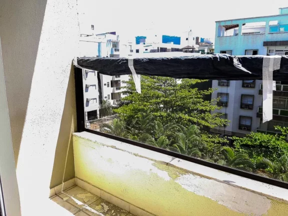 Imagem Enseada - Região nobre - Cobertura Triplex - 01 vaga de garagem.