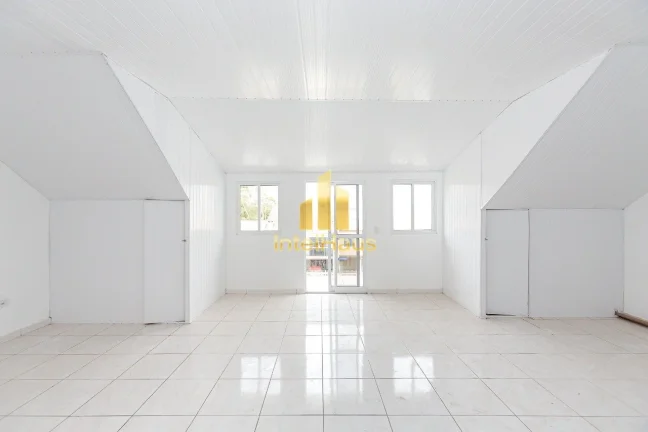 Imagem Triplex Espaçoso com Sol da Manhã e Pátio para 6 Carros
Se você procura um imóvel que ofereça ...