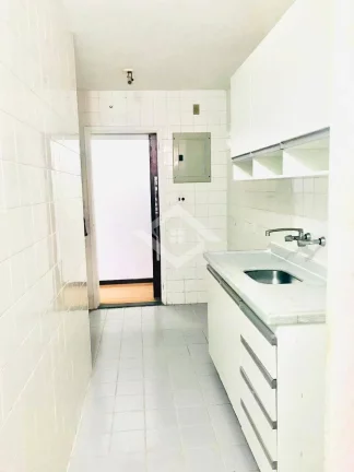 Imagem Apartamento de 3 Quartos com Suíte à Venda no Condomínio Barra Sol