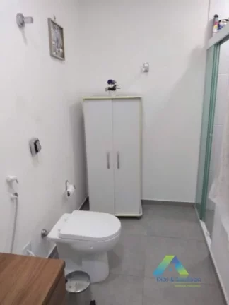 Imagem Casa com 4 Quartos à Venda, 350 m²