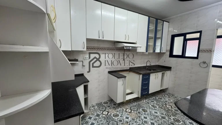 Imagem Apartamento 02 dormitórios com 01 suíte, vista mar, frente rua e sol da manhã - Ocian/PG