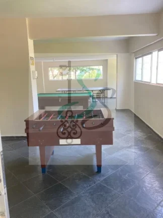 Imagem Venda de Apartamento no Guarujá! 2 dormitórios com armários, sala, cozinha com armários, lavanderia, banheiro, 1 vaga de garagem, 45 m² útil, quarto