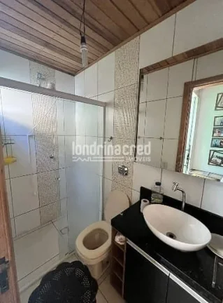 Imagem Ampla Casa à Venda em Londrina – 5 Quartos, Churrasqueira e 3 Vagas