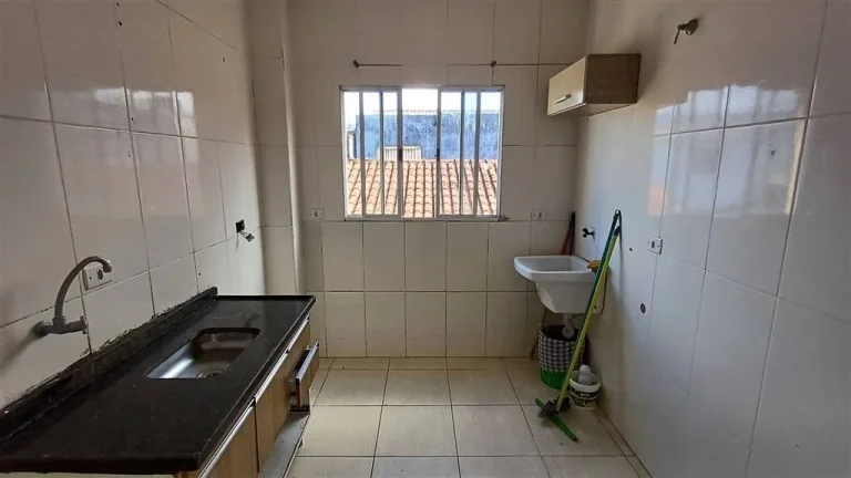 Imagem CASA COM 49 m² - JARDIM TREVO - PRAIA GRANDE SP
