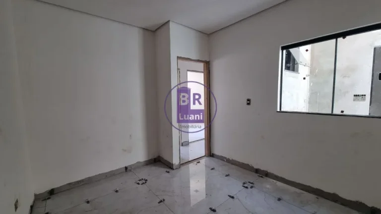 Imagem Casa Nova à Venda na zona leste em Londrina