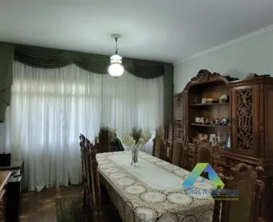 Imagem Casa Térrea para locação com 3 dormitórios e 4 vagas em Bosque da Saúde/SP!