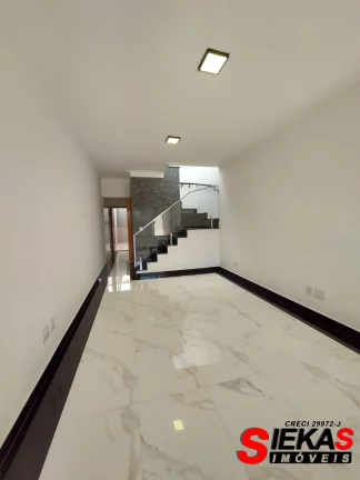 Imagem Imperdível oportunidade: Casa à venda na Vila São Geraldo, São Paulo-SP! 3 quartos, 1 suíte, 1 sala, 2 banheiros, 2 vagas, 108m².