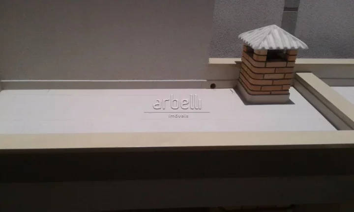 Imagem Sobrado Novo, com 180 metros de área construída, com 3 dormitórios, 3 vagas de garagem e churrasq...