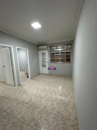 Imagem Apartamento Térreo de 2 dormitórios no Macuco – Santos