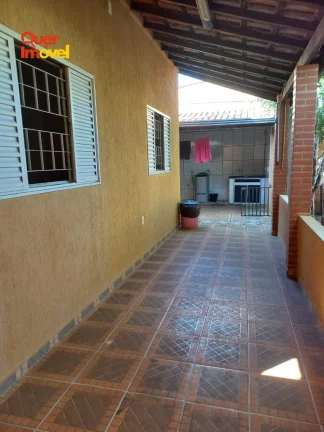 Imagem Imperdível oportunidade de casa à venda em Ribeirão Preto-SP, bairro Parque Residencial Cândido Portinari: 3 quartos, 2 salas, 2 banheiros, 4 vagas de garagem e 290m²!