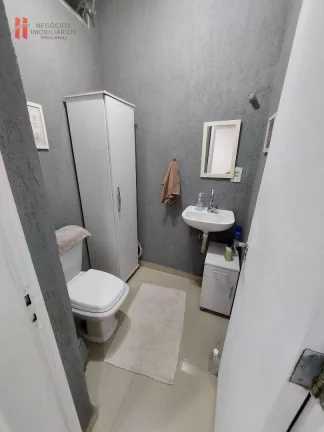 Imagem Sala comercial com 27m² na Av Treze de Maio