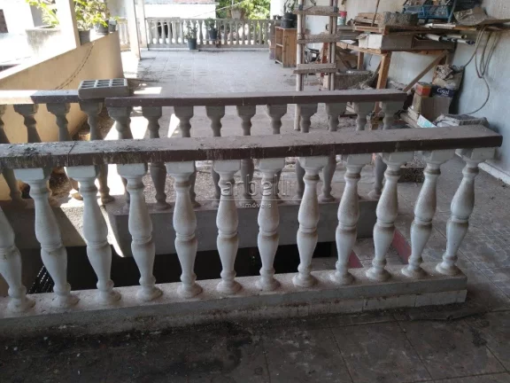 Imagem Sobrado com 300 metros quadrados aproximadamente de área total e 150 metros quadrados de área cons...