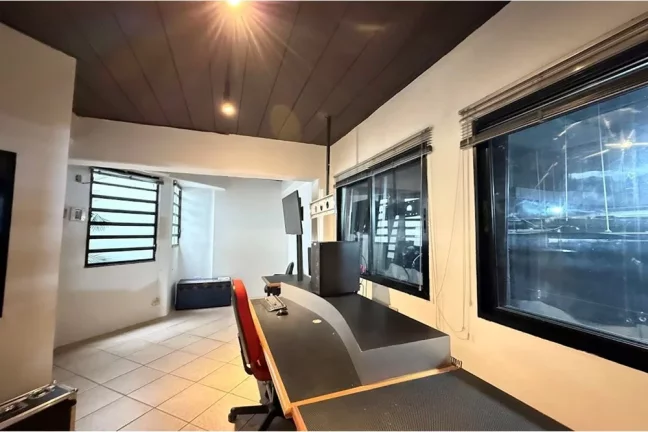 Imagem Predio comercial 4 andares, 1129m² a venda com de ESTUDIOS DE GRAVAÇÃO prontos, na Barra Olímpica