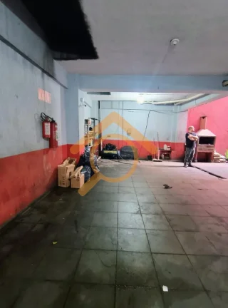 Imagem Salão Comercial para Locação em São Paulo - Jardim Umuarama: Espaço Moderno e Versátil!