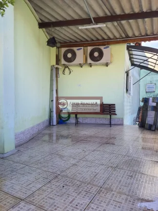 Imagem Vendo Oportunidade em Americanopolis. Sobrado 3 Dormitórios, 3 banheiros, banheira de hidromassagem, 4 vagas, Churrasqueira de 56m2, Valor de Oportunidade, R$: 590.000. Aproveite.