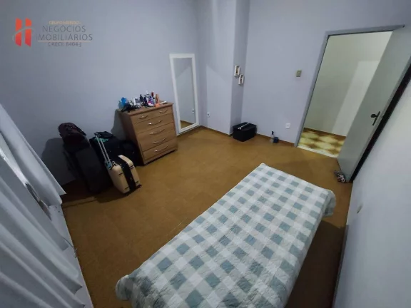 Imagem Excelente CASA TRIPLEX com 250m²