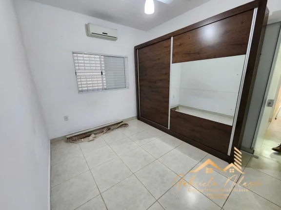 Imagem Ótima casa com 2 dormitórios no Jardim Silvânia