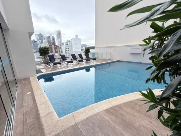 Imagem Apartamento com 3 dormitórios sendo 3 suítes e 3 vagas de garagem em Balneário Camboriú/SC