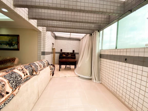 Imagem Belíssima Cobertura triplex no bairro Embaré