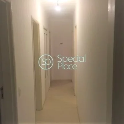Imagem Apartamento com 180m² a venda no Itaim Bibi com ambientes amplos e claros. Living para dois ambient...