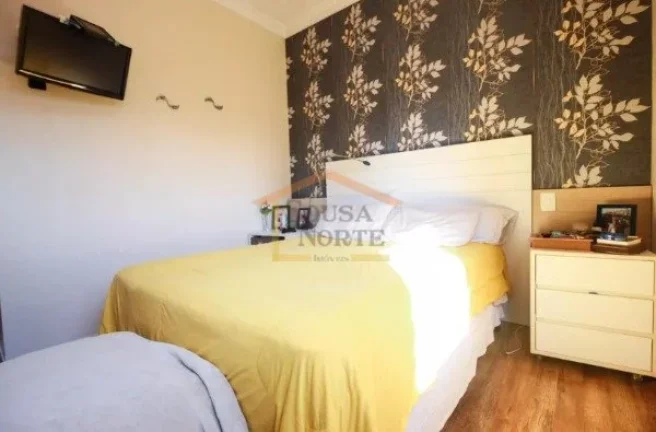 Imagem Apartamento amplo, 3 dormitórios, sendo 3 suítes, totalizando 4 banheiros, equipado com armários ...