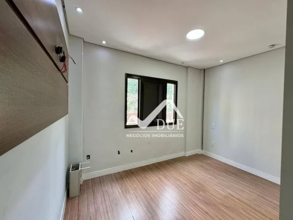 Imagem Apartamento com 2 dormitórios à venda, 105 m² por R$ 637.000,00 - Marapé - Santos/SP