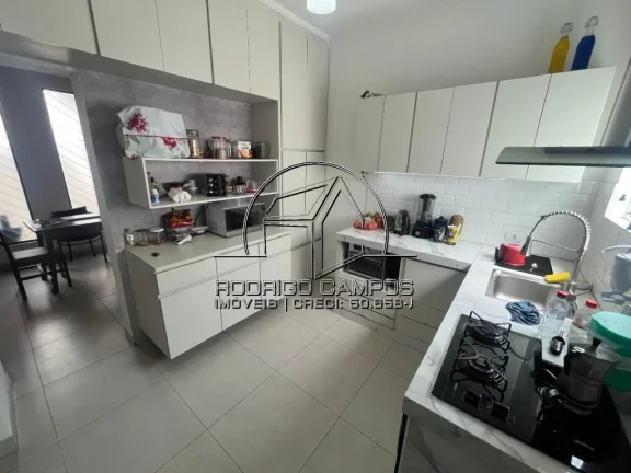 Imagem Espaçosa Casa Sobrado com Piscina à Venda no Aviação - Praia Grande