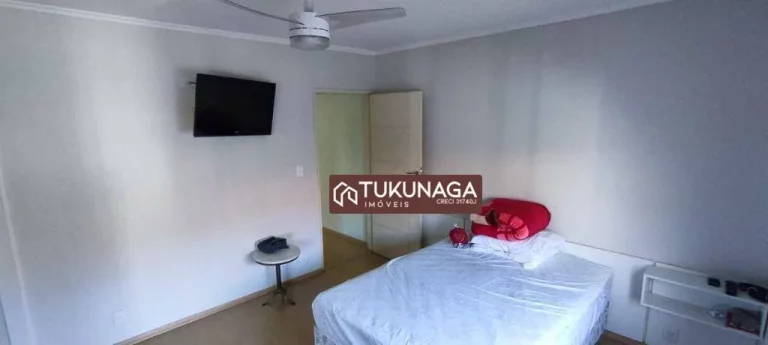 Imagem Sobrado com 4 dormitórios para alugar, 280 m² por R$ 4.909,00/mês - Vila Augusta - Guarulhos/SP