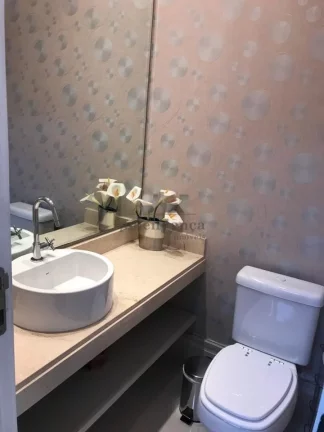 Imagem Apartamento duplex- andar alto - piso superior com 03 suítes, closet, varanda na suíte master e sa...