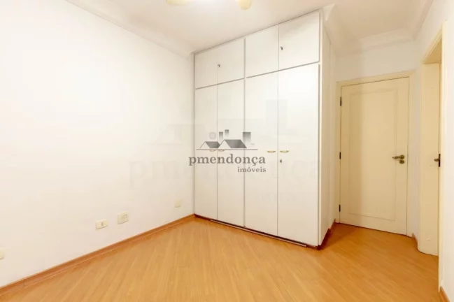 Imagem Apartamento à venda em Higienópolis com 4 suítes e 4 vagas em 213m2