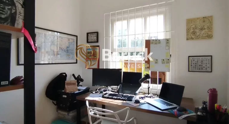 Imagem Sobrado com 3 Quartos à Venda, 227 m² em Cidade Vargas - São Paulo