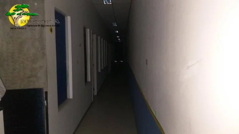 SALAO C/ 185M² NA RUA ALFREDO PUJOL EM SANTANA