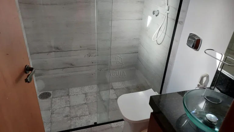 Imagem Casa a venda em condomínio no Horto com 4 suítes