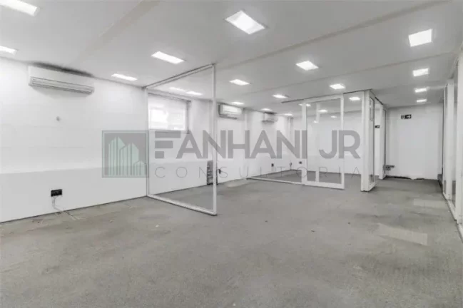 Imagem Excelente Casa Comercial para Locação em São Paulo-SP, Jardim Paulista: 15 Salas, 8 Banheiros, 8 Vagas de Garagem, 1.033m².