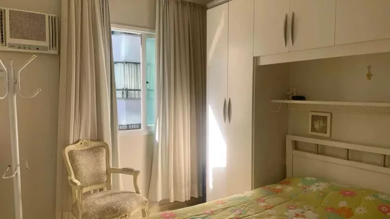 Imagem Apartamento Quadra mar 1 Suíte mais 2 Dormitórios e 2 Vagas na Garagem.