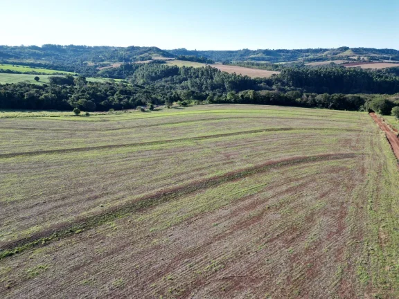 Foto do imóvel: Sítio à venda em Santa Maria, Centro - Energia Elétrica, Rio e Açude
