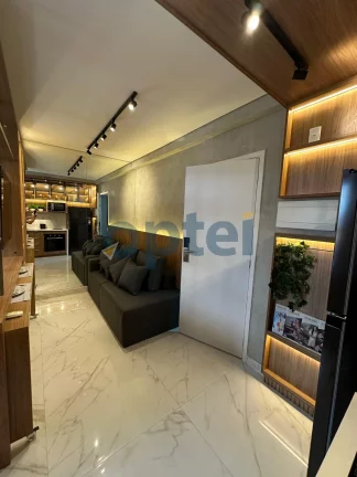 Imagem Loft de Luxo totalmente mobiliado no Centro de São Bernardo: 1 quarto, 1 suíte, 1 sala, 1 banheiro, 25m². Alugue já!