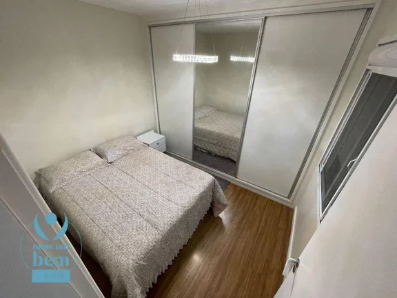 Imagem Sobrado mobiliado em condomínio fechado com Piscina, 3 quartos e Cinema no Ático, à venda, 139 m² por R$ 1.290.000 - Santa Cândida - Curitiba/PR