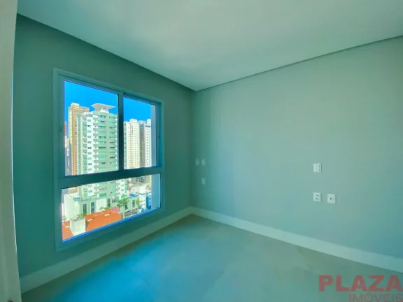 Imagem Apartamento 04 dormitórios no centro de Balneário Camboriú